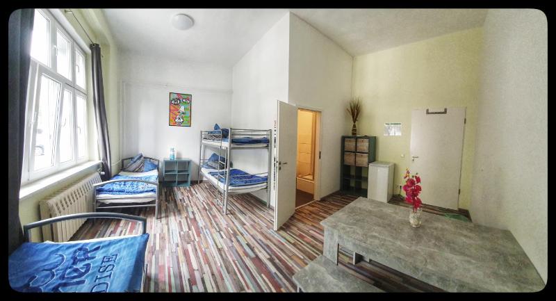 Quadruple Room with Bathroom image 4