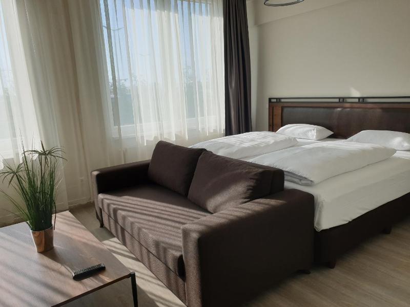Apartment image 3
