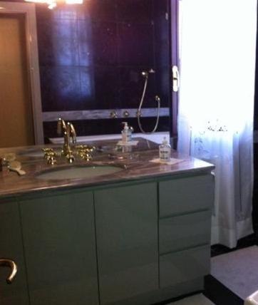 Double Room image 2
