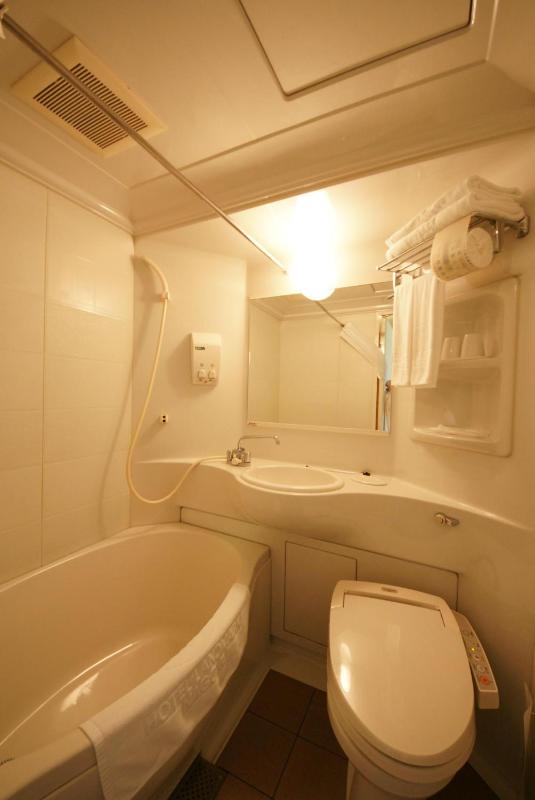 Economy Single Room with No View - Smoking image 2