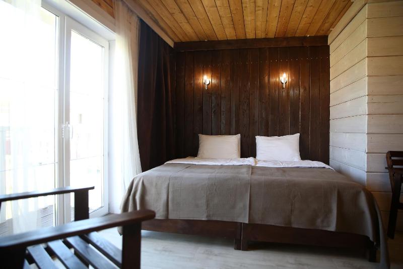 Double or Twin Room with Private Bathroom image 3