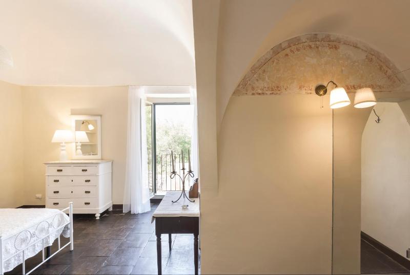 Junior Suite with Balcony image 4