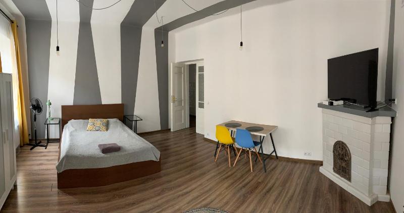 Apartment image 3