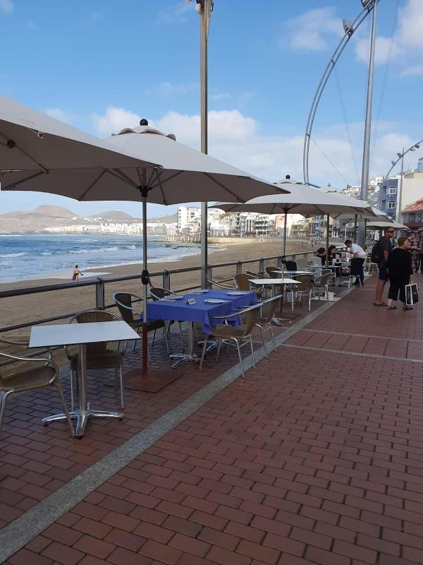 Standard Double Room with Shared Bathroom image 2
