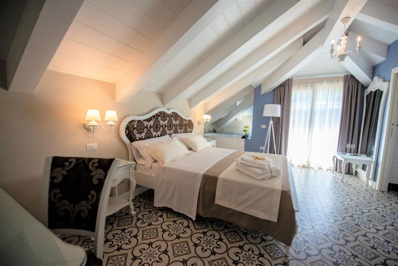 Sui Generis Tropea Luxury Rooms - image 11