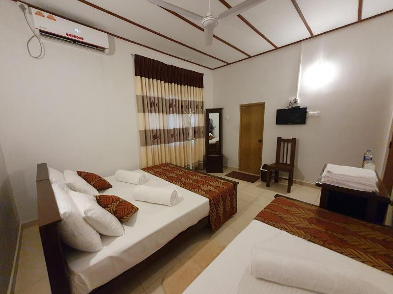 A and D Holiday Inn - image 49