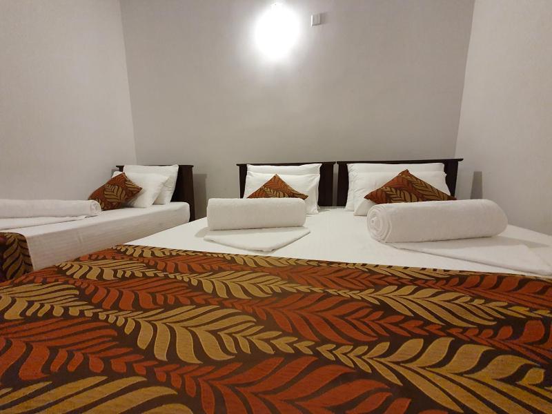 A and D Holiday Inn - image 9