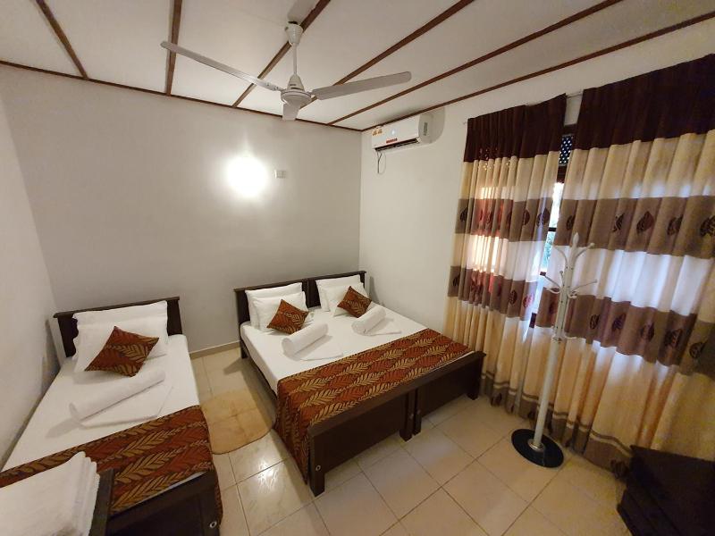 A and D Holiday Inn - image 31