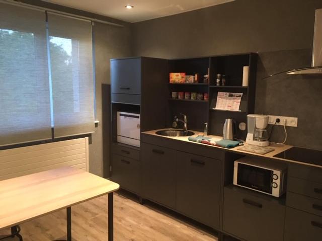 One-Bedroom Apartment image 1