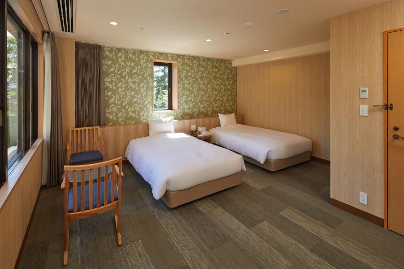 Twin Room - Mobility Accessible image 1