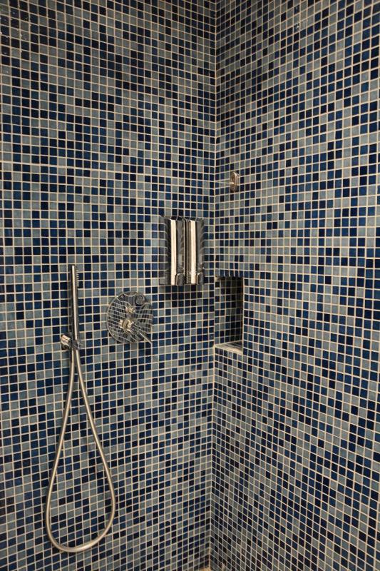 Double Room with Balcony image 3