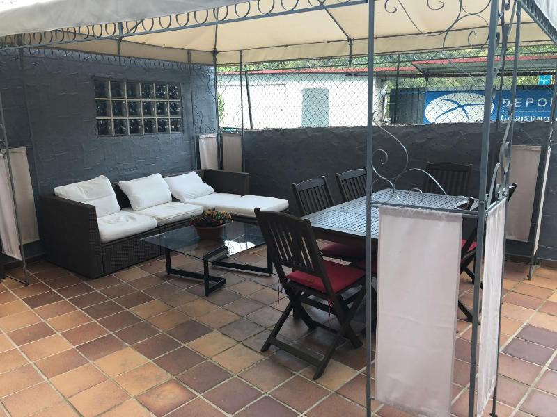 Apartamento con terraza y chimenea Images