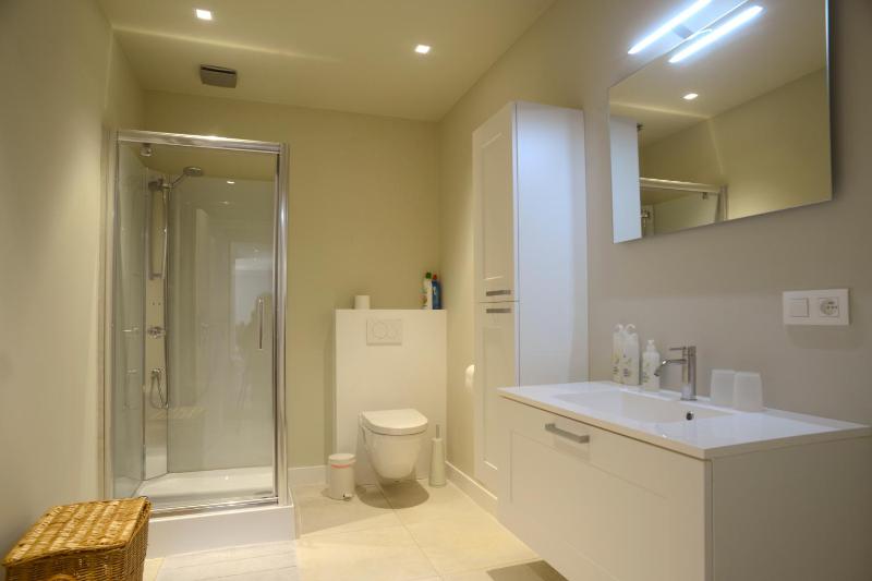 Deluxe Double Room image 2