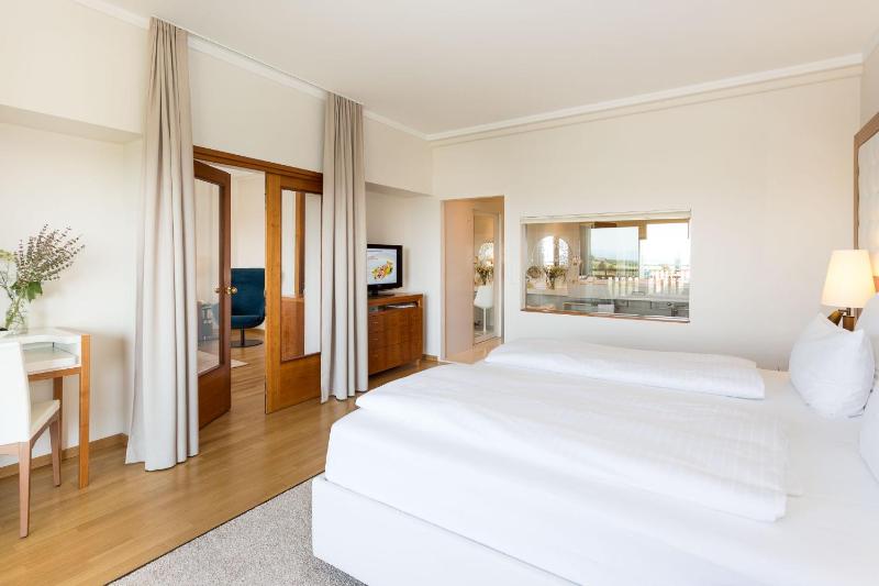 Suite image 2