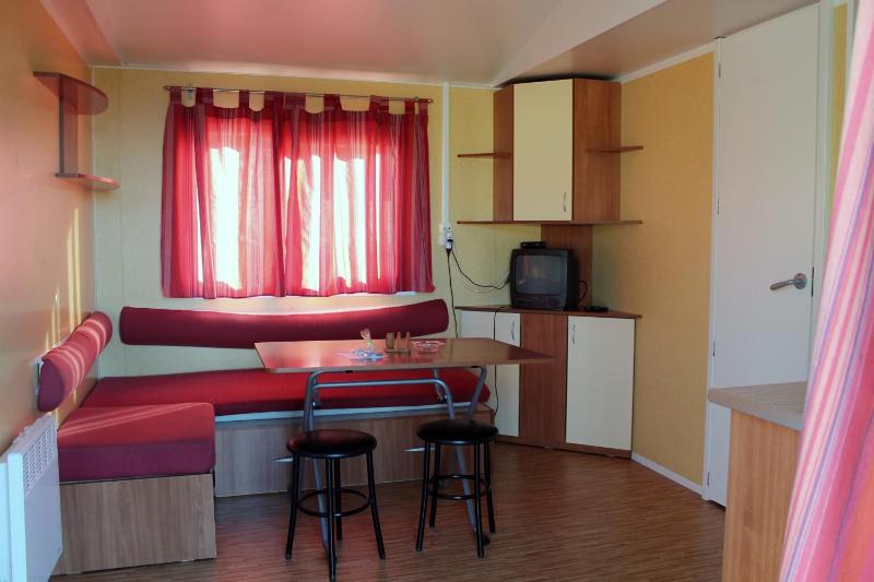 Bungalow (2-4 Adults) No Terrace image 3