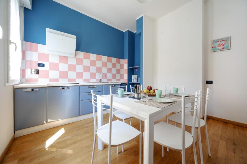 GuestHost - Sant'Orsola Colorful Huge Apartment - image 10