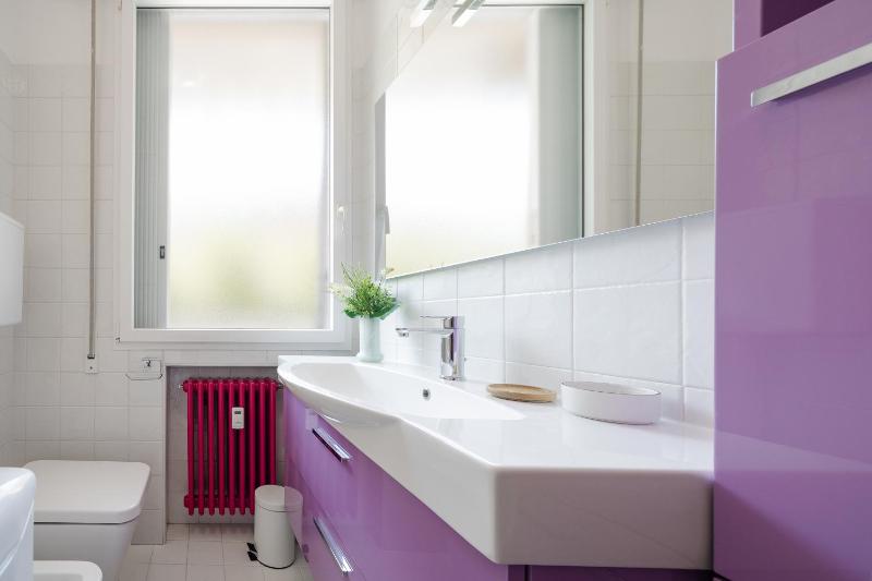 GuestHost - Sant'Orsola Colorful Huge Apartment - image 2