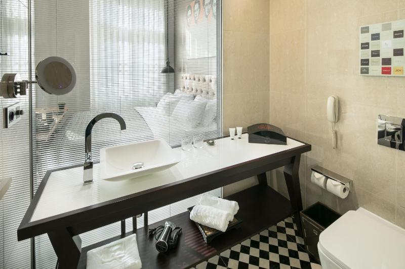Luxury Double Room image 4