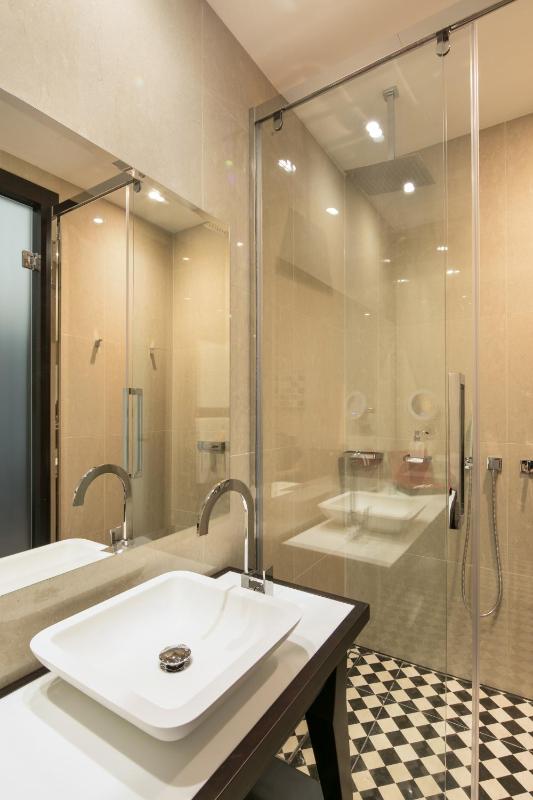 Quentin Prague Hotel - image 6