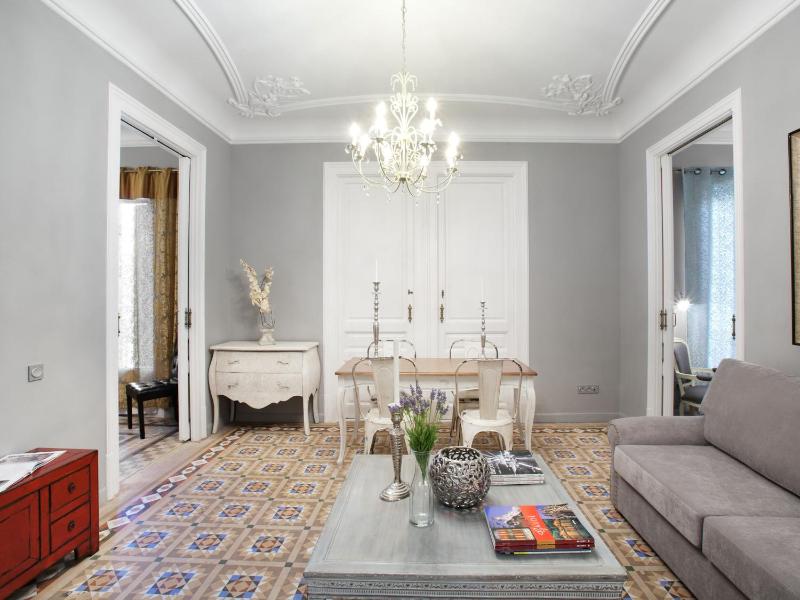 BCN Rambla Catalunya Apartments - image 3