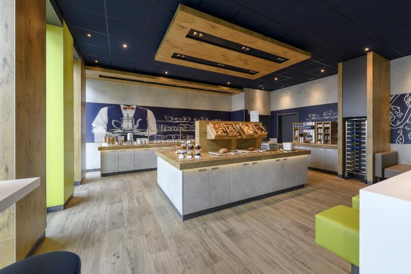 ibis budget Bremen City Center - image 17