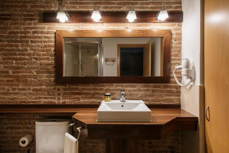 Two-Bedroom Apartment with Terrace image 3
