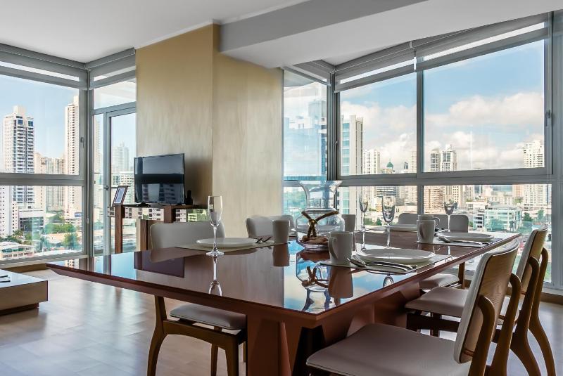 Breath-taking Apartment - PH Quartier Del Mar - image 7