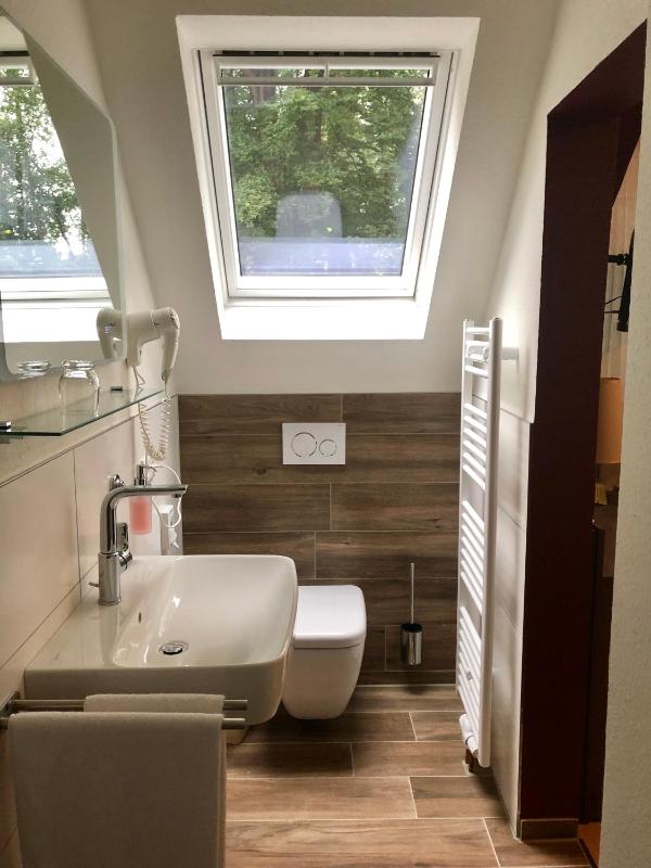 Standard Single Room image 1