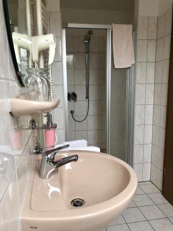 Standard Double Room image 1