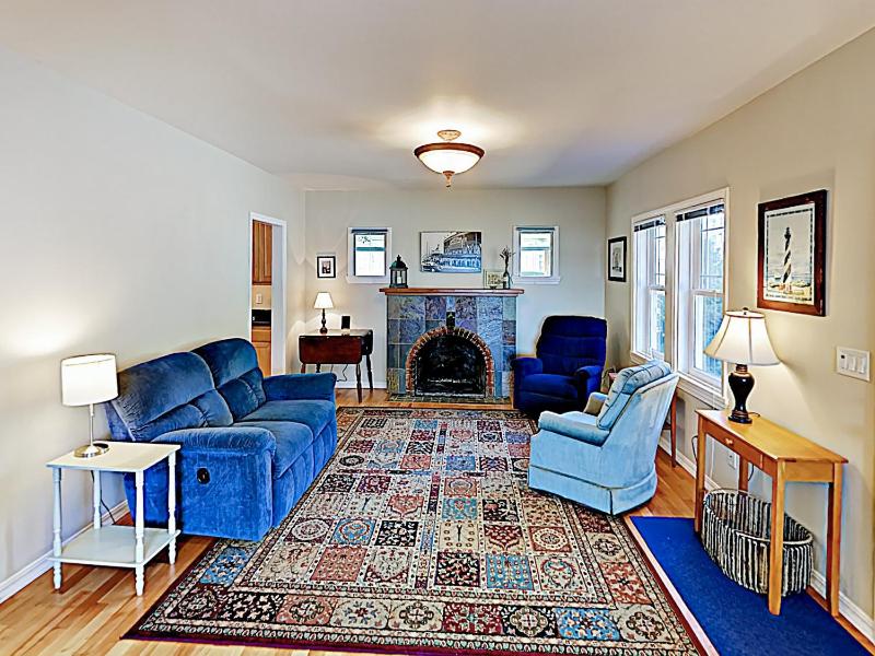 Two-Bedroom House image 3
