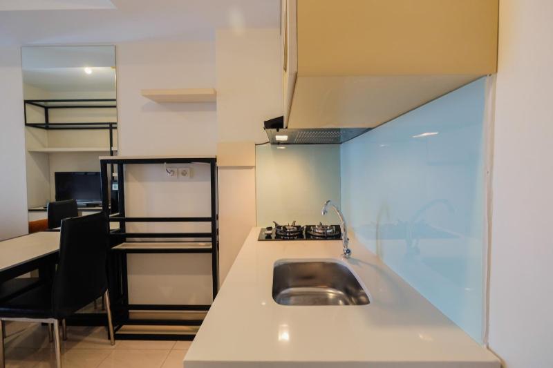 Spacious 2BR Apartment at The Springlake Summarecon Bekasi By Travelio - image 15