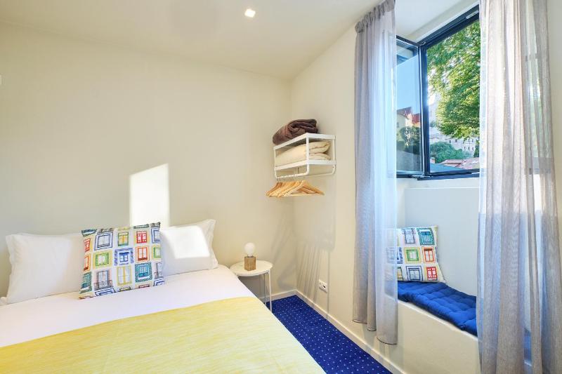 One-Bedroom Apartment image 4