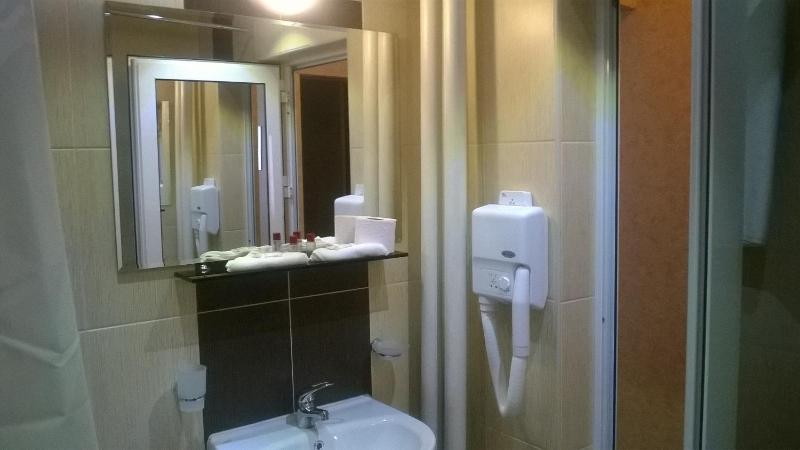 Triple Room image 2
