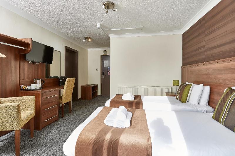 Twin Room image 2