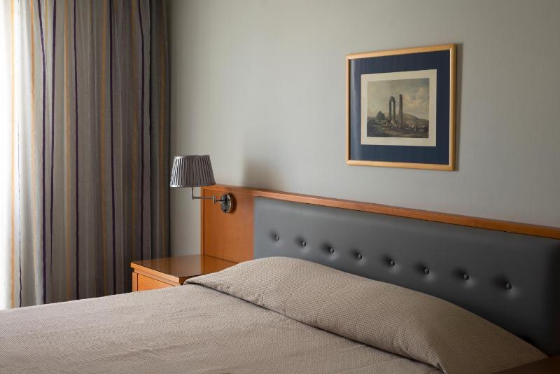 Athena Hotel - image 12