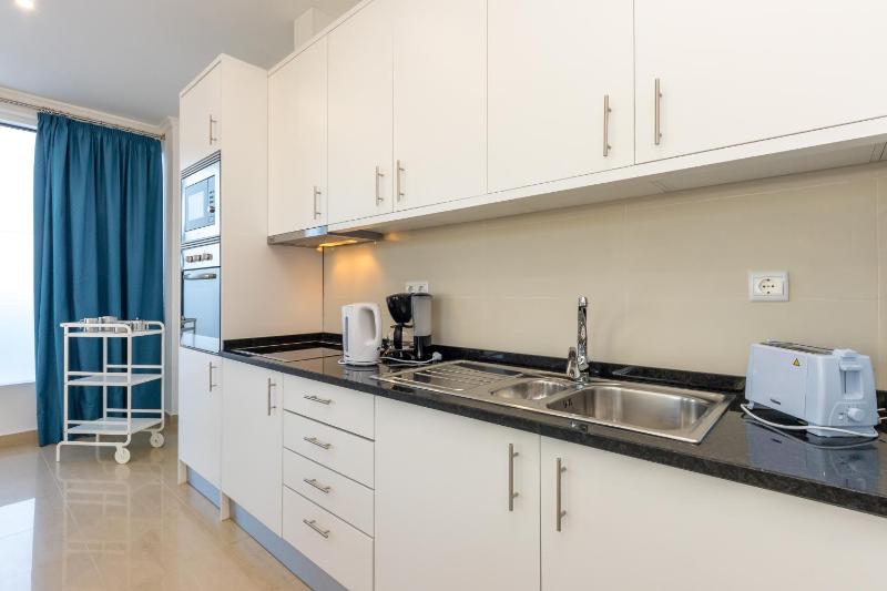 Superior Apartment image 2