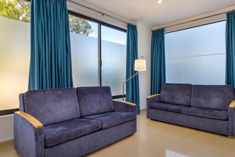 Superior Apartment image 2