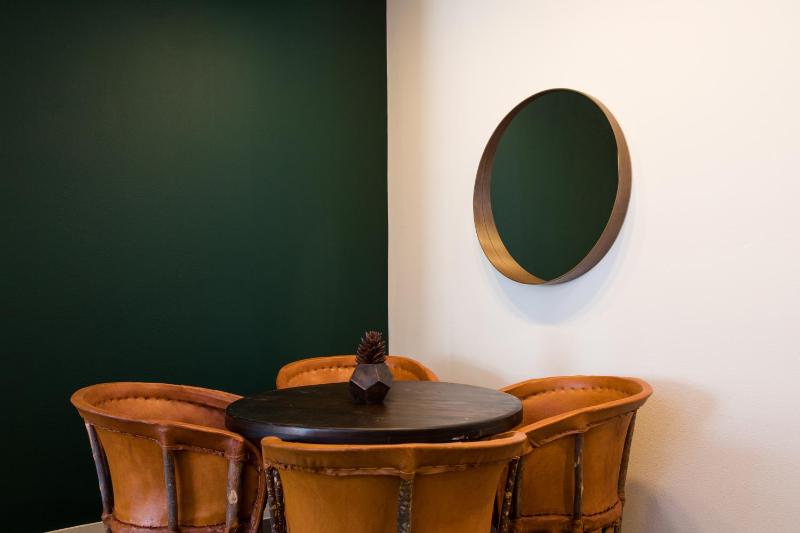 Apartment image 3