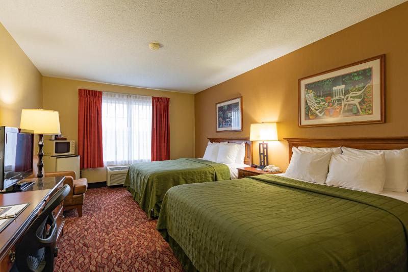 Queen Room with Two Queen Beds image 1