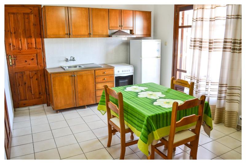 One-Bedroom Apartment image 3