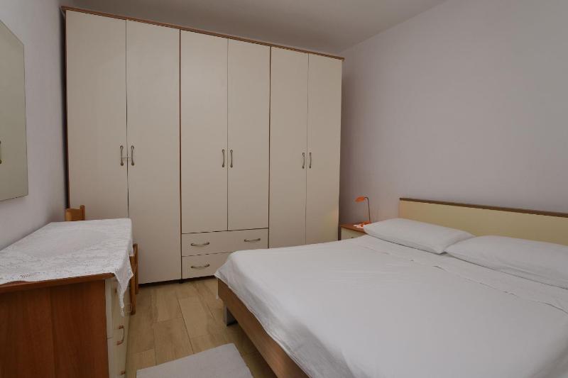 Apartment Milka - image 20