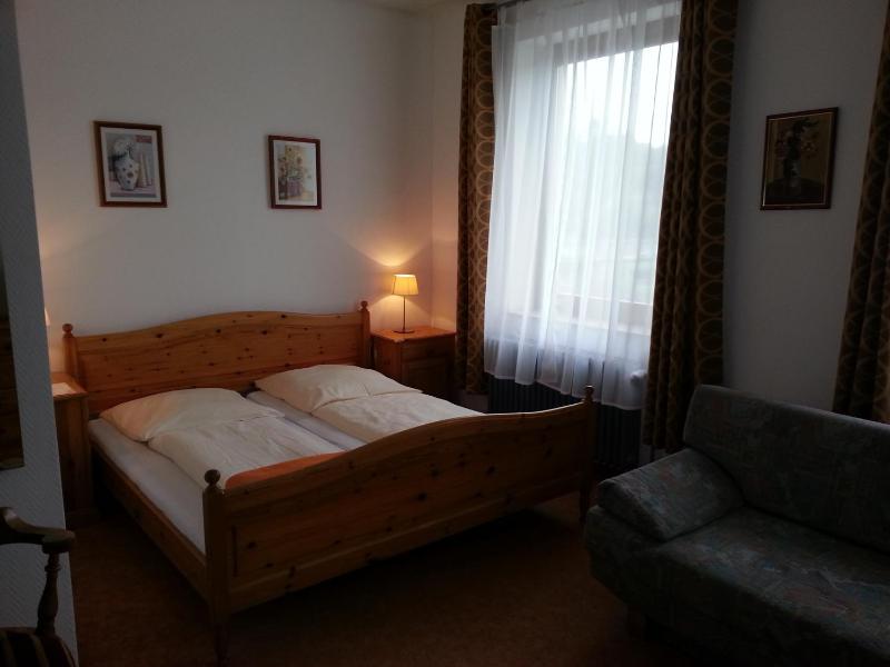 Double Room image 3