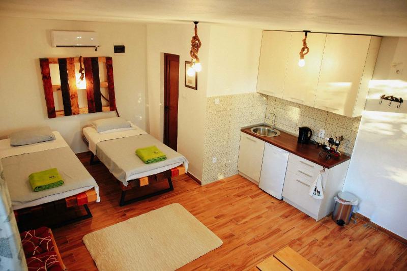 Double or Twin Room image 3