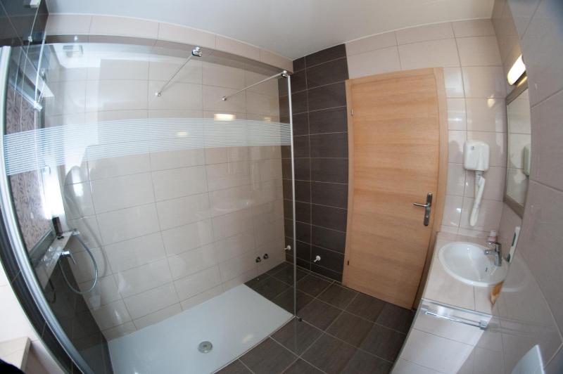 Superior Double Room image 4