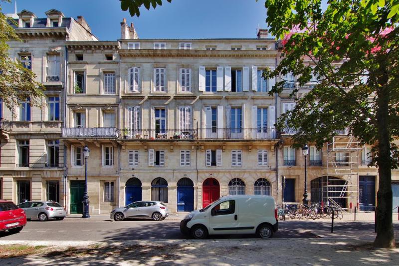 Four-Bedroom Apartment image 4