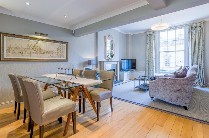 Luxury Apartments - 10 Royal Parade - image 1