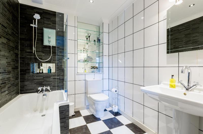 Luxury Apartments - 10 Royal Parade - image 13