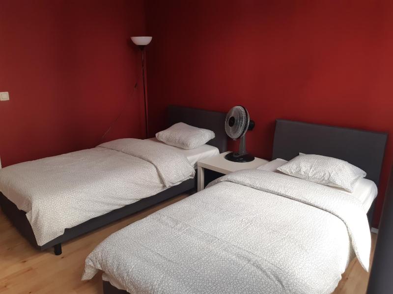 One-Bedroom Apartment image 2