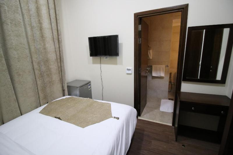 Superior Double Room image 1