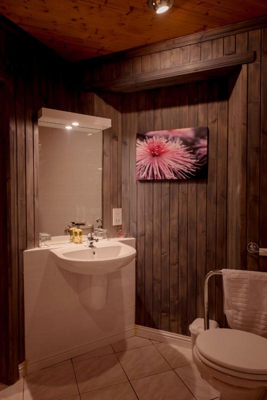Double or Twin Room - Ground Floor image 4